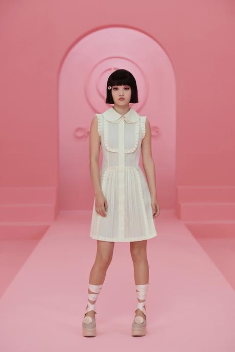 FASHIONWEEK SS24 : Ce qu’il faut retenir du défilé CHOCHENG SS24 ? FASHIONWEEK SS24 : Ce qu’il faut retenir du défilé CHOCHENG SS24 ?