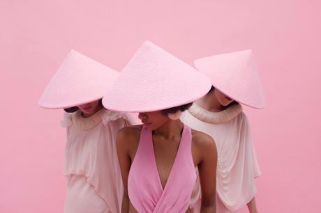 FASHIONWEEK SS24 : Ce qu’il faut retenir du défilé CHOCHENG SS24 ? FASHIONWEEK SS24 : Ce qu’il faut retenir du défilé CHOCHENG SS24 ?
