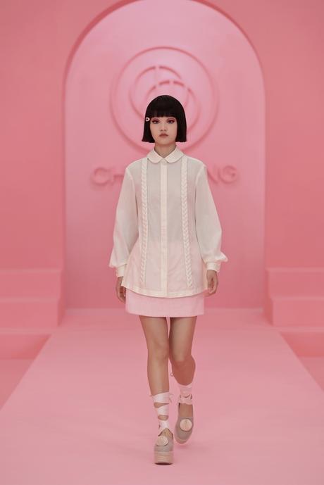 FASHIONWEEK SS24 : Ce qu’il faut retenir du défilé CHOCHENG SS24 ? FASHIONWEEK SS24 : Ce qu’il faut retenir du défilé CHOCHENG SS24 ?
