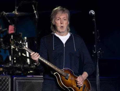 Paul McCartney : quelques belles photos prises à Adélaïde Paul McCartney : quelques belles photos prises à Adélaïde