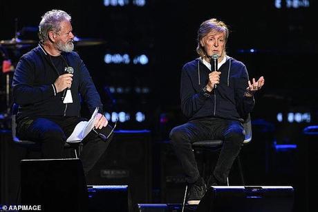 Paul McCartney : quelques belles photos prises à Adélaïde Paul McCartney : quelques belles photos prises à Adélaïde