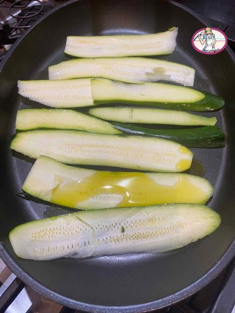 Millefeuille de courgettes, feta et basilic Millefeuille de courgettes, feta et basilic