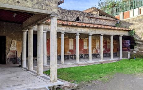 Le couronnement architectural de Poppée : la Villa Oplontis à Torre Annunziata — 34 photos