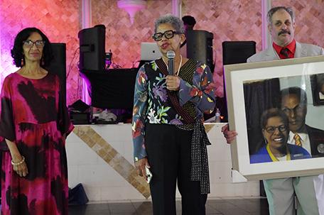 Huit icônes éducatives et littéraires de Philadelphie sont honorées par des portraits