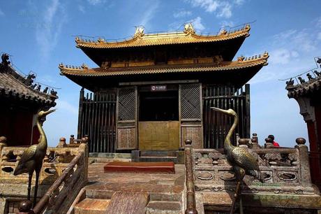 Golden Palace or Golden Peak (金殿) on Wudang Mountain - Palace of Harmony