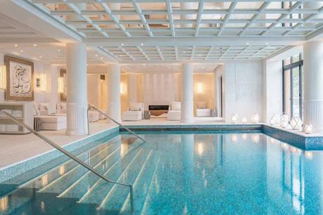 Piscine Hôtel Four Seasons Megève