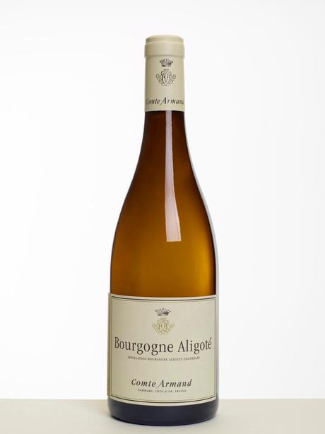 Le Bourgogne Aligoté 2021 du Domaine du Comte Armand : Une Ode à la Biodynamie et au Terroir de la Côte de Beaune