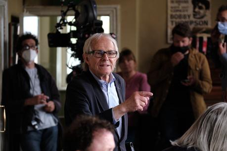 Critique : THE OLD OAK- Ken Loach, l'infatigable vieux chêne du 7ème art The Old Oak BTS 213 © SIXTEEN OAK LIMITED, WHY NOT PRODUCTIONS