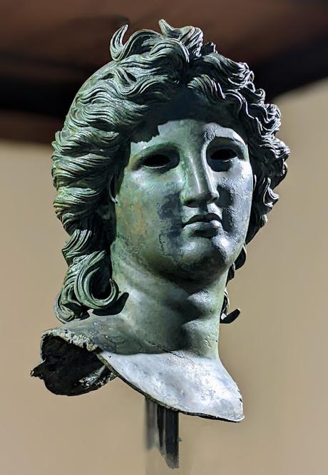 La tête d'Apollon, le joyau du Musée archéologique de Salerne