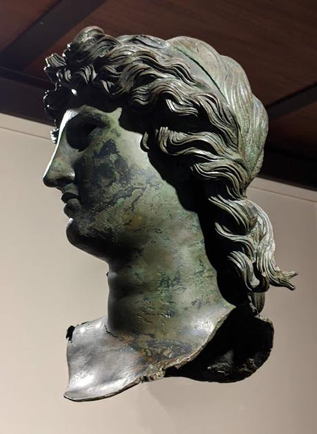 La tête d'Apollon, le joyau du Musée archéologique de Salerne
