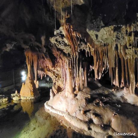La Grotte de Fontrabiouse (66) La Grotte de Fontrabiouse (66)