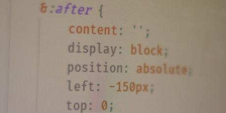 Un morceau de code CSS montrant un sélecteur de pseudo-éléments avec des styles