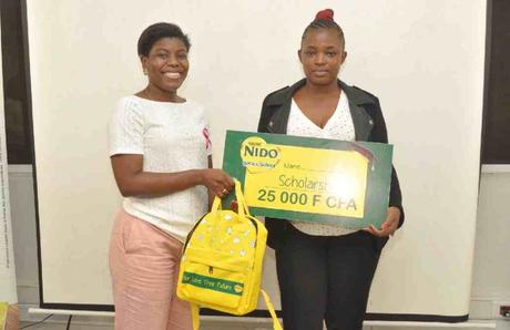 Cameroun : NIDO offre plus de 100 millions de FCFA en bourses et fournitures scolaires Cameroun : NIDO offre plus de 100 millions de FCFA en bourses et fournitures scolaires