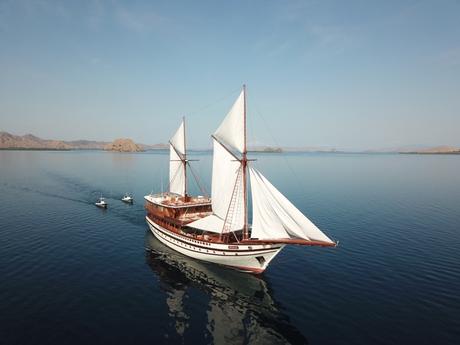 World’s best luxury charter yacht escapes – Prana by Atzaro