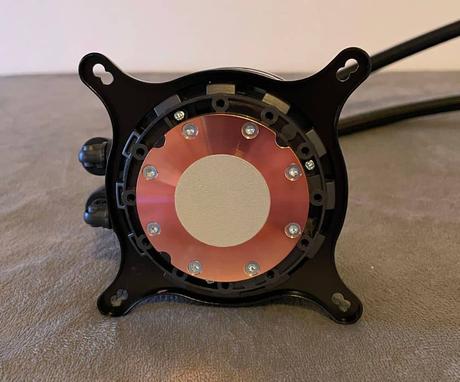 Examen du refroidisseur de processeur NZXT Kraken X63 RGB 30 NZXT X63 avis 11