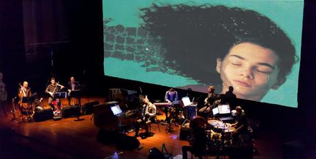 Quand Tindersticks joue en live la bande son hypnotique et poétique des films de Claire Denis! Tindersticks-Claire_Denis_c_Richard_Dumas