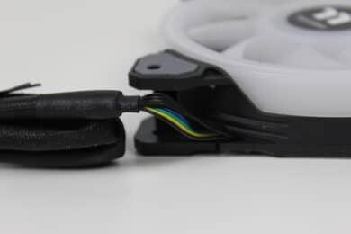 Test du Thermaltake Riing Quad 12 RGB – beaucoup de RVB et beaucoup de performances ?