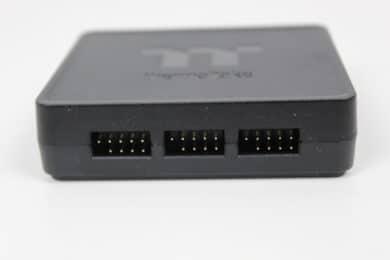 Test du Thermaltake Riing Quad 12 RGB – beaucoup de RVB et beaucoup de performances ?