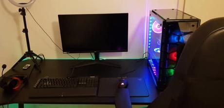 Bureau de jeu Genesis Holm 510 RGB – Désormais également RVB dans le bureau ?