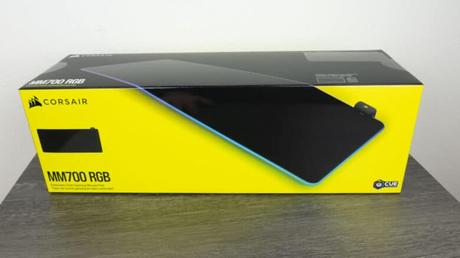 Énorme et RVB – Le tapis de souris Corsair MM700 RVB testé