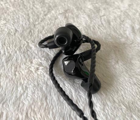 Avis Razer Moray IEM5