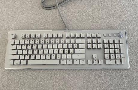 avis roccat vulcan ii max2