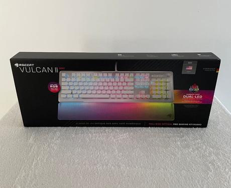 avis roccat vulcan ii max1