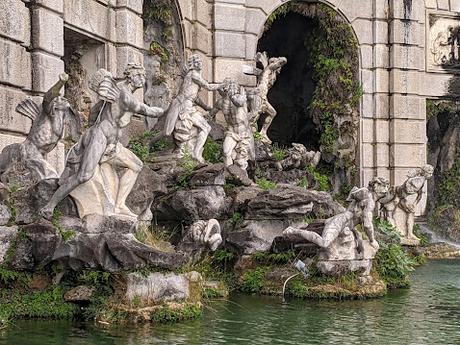 Reggia di Caserta — Parco reale / Le Parc Royal, ses fontaines et sa statuaire — 50 photos