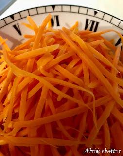 J'ai testé l’éplucheur en Y à julienne de Microplane