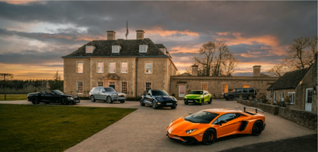 L’Ultimate Supercar Experience : Quand Mandarin Oriental Exclusive Homes Réinvente le Luxe Mobile au Royaume-Uni