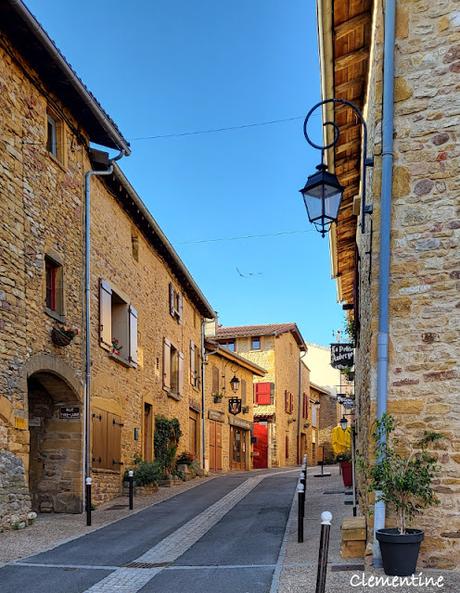 Les Villages des Pierres Dorées - Oingt (Rhône)