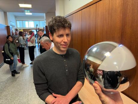 OpenAI licencie le PDG Sam Altman et d’autres hauts responsables démissionnent en réponse OpenAI licencie le PDG Sam Altman et d’autres hauts responsables démissionnent en réponse