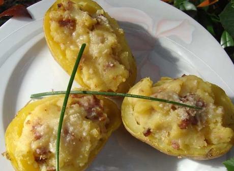 Pommes de Terre Farcies aux Saucisses ww