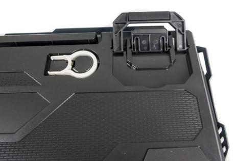 Un véritable accroche-regard – le clavier de jeu Trust GXT 877 Scarr