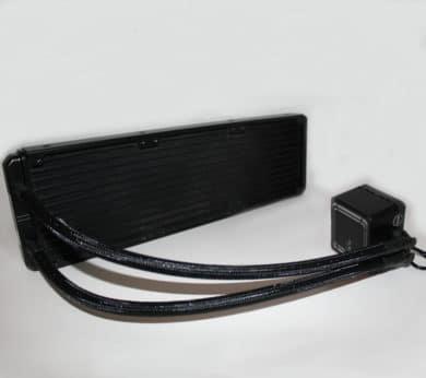 Inter-Tech Alseye H240 et H360 – systèmes de refroidissement par eau RVB peu coûteux en cours de test