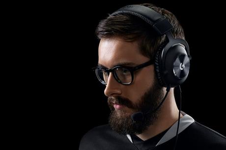 Le guide des cadeaux de Noël pour ceux qui aiment la technologie 9 logitech pro x