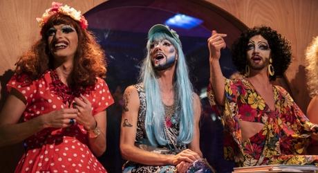 Plein soutien au collectif des contes à paillettes, injustement pris pour cible une fois de plus. IMG_9263.jpeg