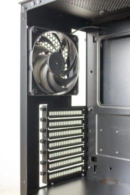 Phanteks Eclipse P300 Air – Tour midi compacte et aérée avec verre trempé Phanteks Eclipse P300 Air – Tour midi compacte et aérée avec verre trempé