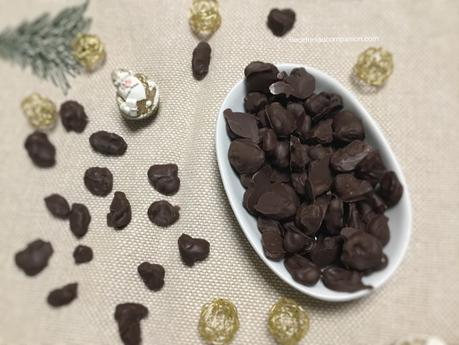 Bonbons de raisins secs au chocolat 
