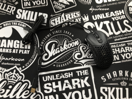 Le Sharkoon Light² 200 dans le test : Souris gaming ultralégère au niveau E-Sport ?