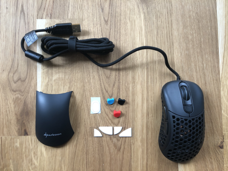 Le Sharkoon Light² 200 dans le test : Souris gaming ultralégère au niveau E-Sport ?