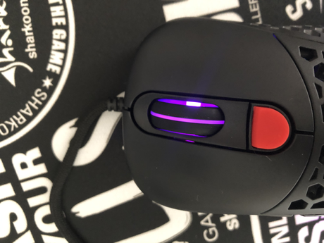 Le Sharkoon Light² 200 dans le test : Souris gaming ultralégère au niveau E-Sport ?