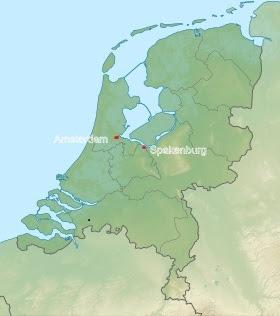 Soupe de potimarron, chou pointu et anguille fumée