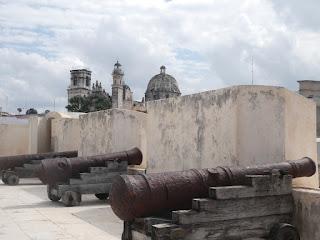 Les fortifications de Campeche et les pirates des Caraïbes