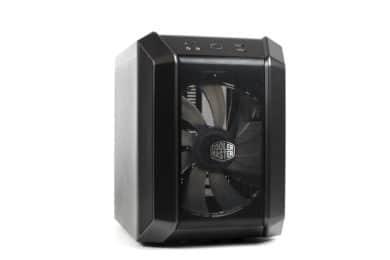 Test du Cooler Master MasterCase H100 : petit boîtier avec grande ventilation Cooler Master MasterCase H100 vu de face