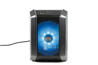 Test du Cooler Master MasterCase H100 : petit boîtier avec grande ventilation Vue frontale