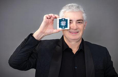 Amazon dévoile des puces IA ultra rapides pour concurrencer Nvidia, AMD et Microsoft Amazon dévoile des puces IA ultra rapides pour concurrencer Nvidia, AMD et Microsoft