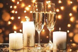 Anniversaire, bougies et champagne