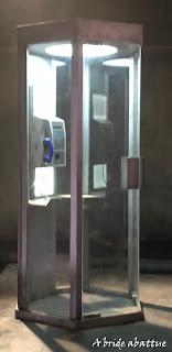 Allosaurus (même rue, même cabine) de Jean-Christophe Dollé