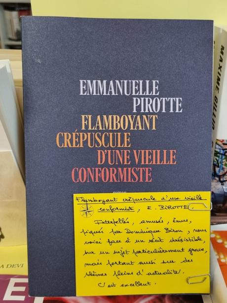 Flamboyant crépuscule d’une vieille conformiste